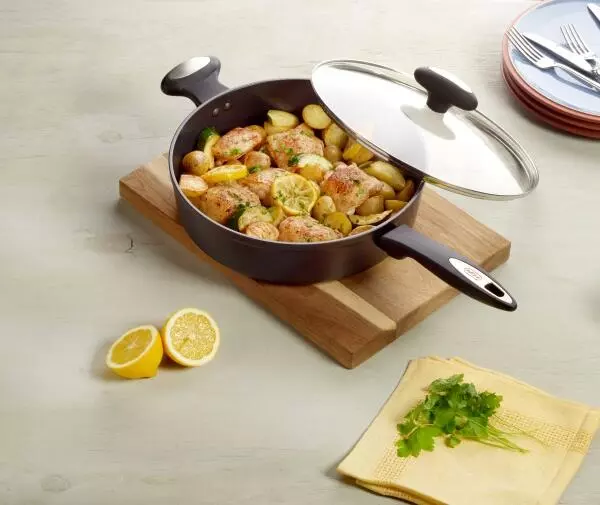 Zyliss Superior Schmorpfanne Mit Glasdeckel Und Keramik Antihaftbeschichtung, 28 Cm - Image 4