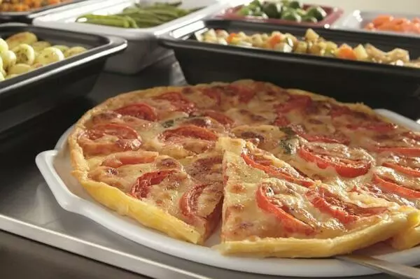 Emile Henry Gastro Emile Henry Servierplatte Rund In Rot - Image 3